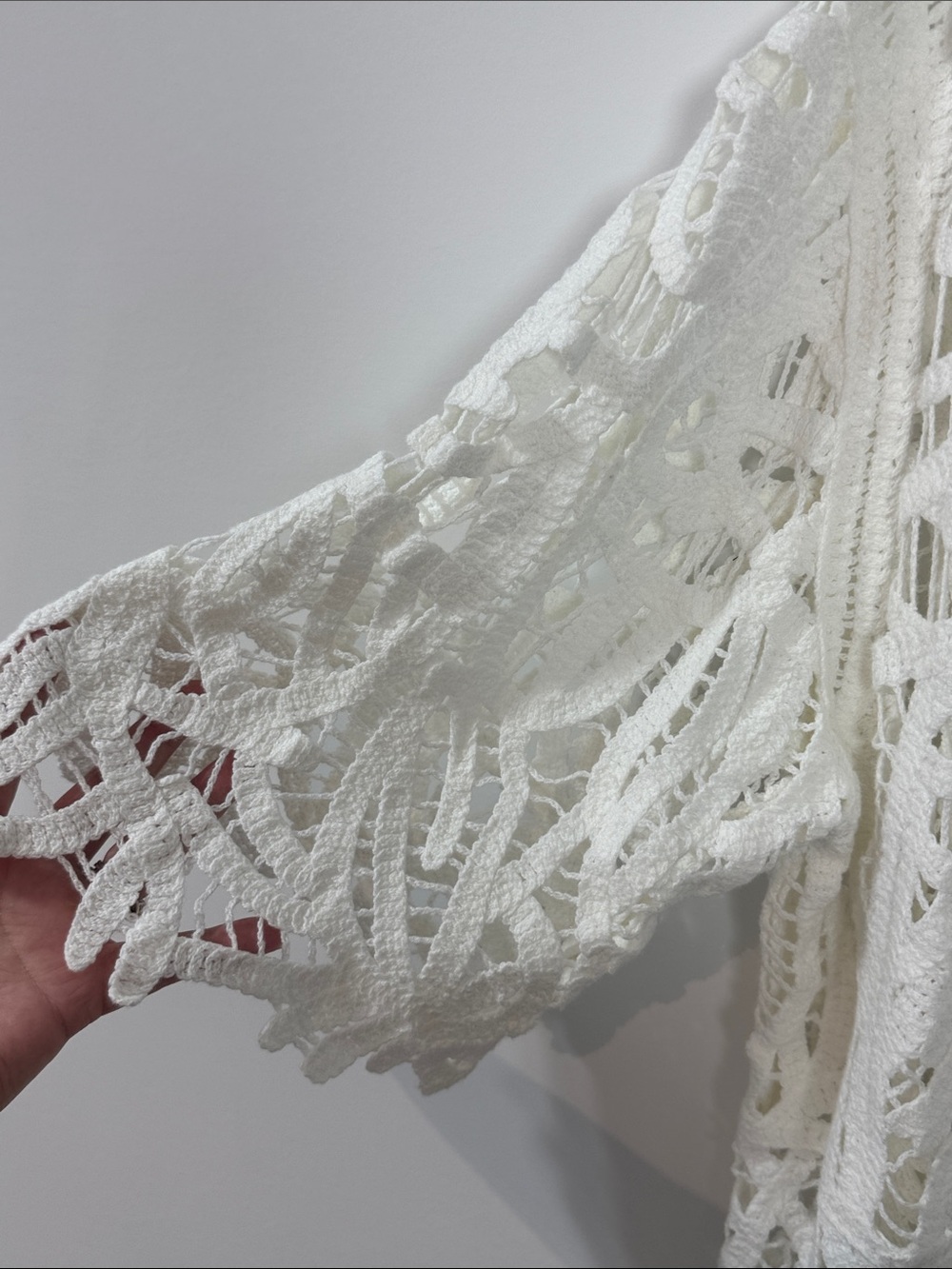 Skye's the Limit White Crochet Tunic Top w/ Cami - Size XL - Picture 8 of 10